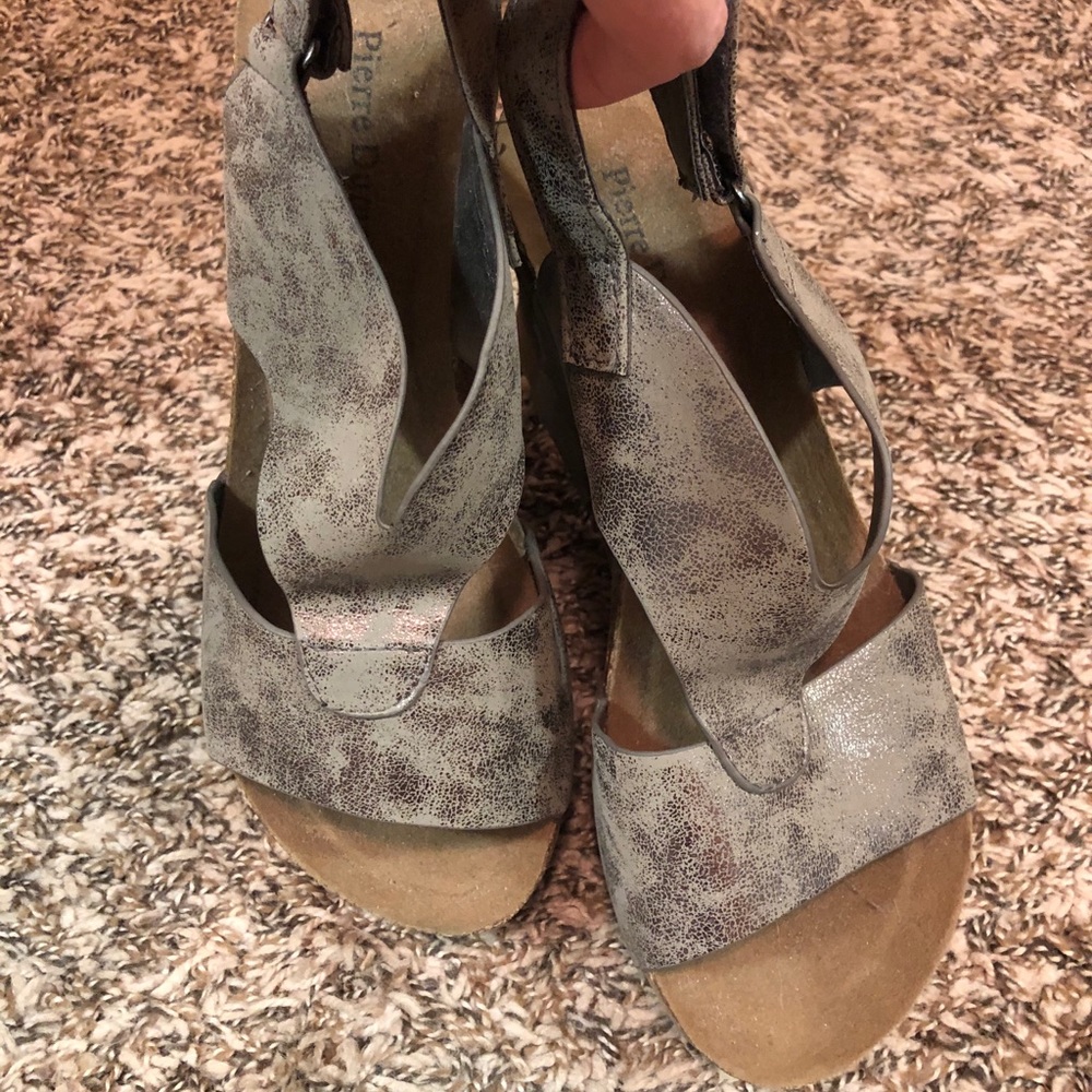 Platform wedge sandals. NWOT. Very cute!